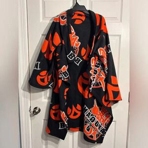 Bakugan Robe - Boy’s/men’s- OS - Black, orange and white